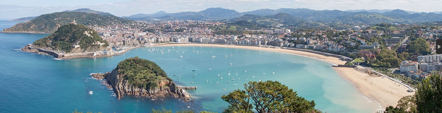 Tom Page from London, UK - Panorama from Monte Igueldo